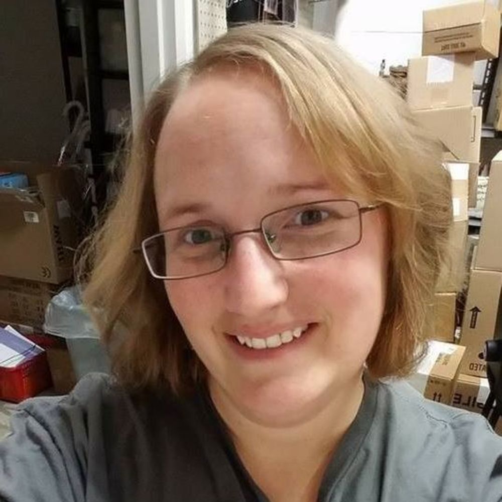 Meet your Posher, Abby